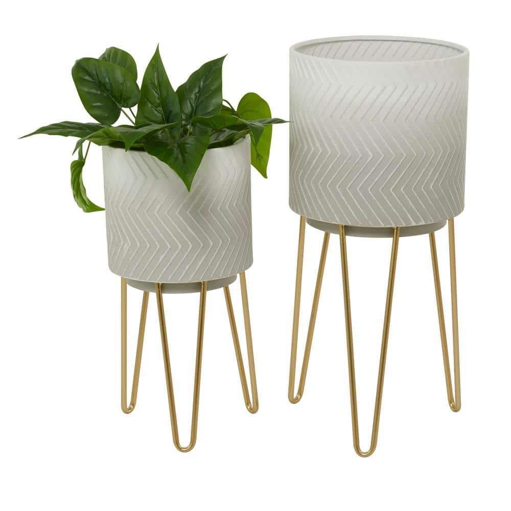 Litton Lane 26 in. and 20 in. Large White Metal Planter with Removable Stand (2- Pack) 041974