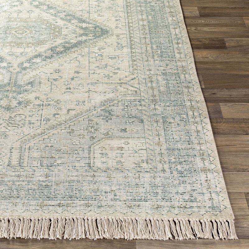 Winde Traditional Area Rug