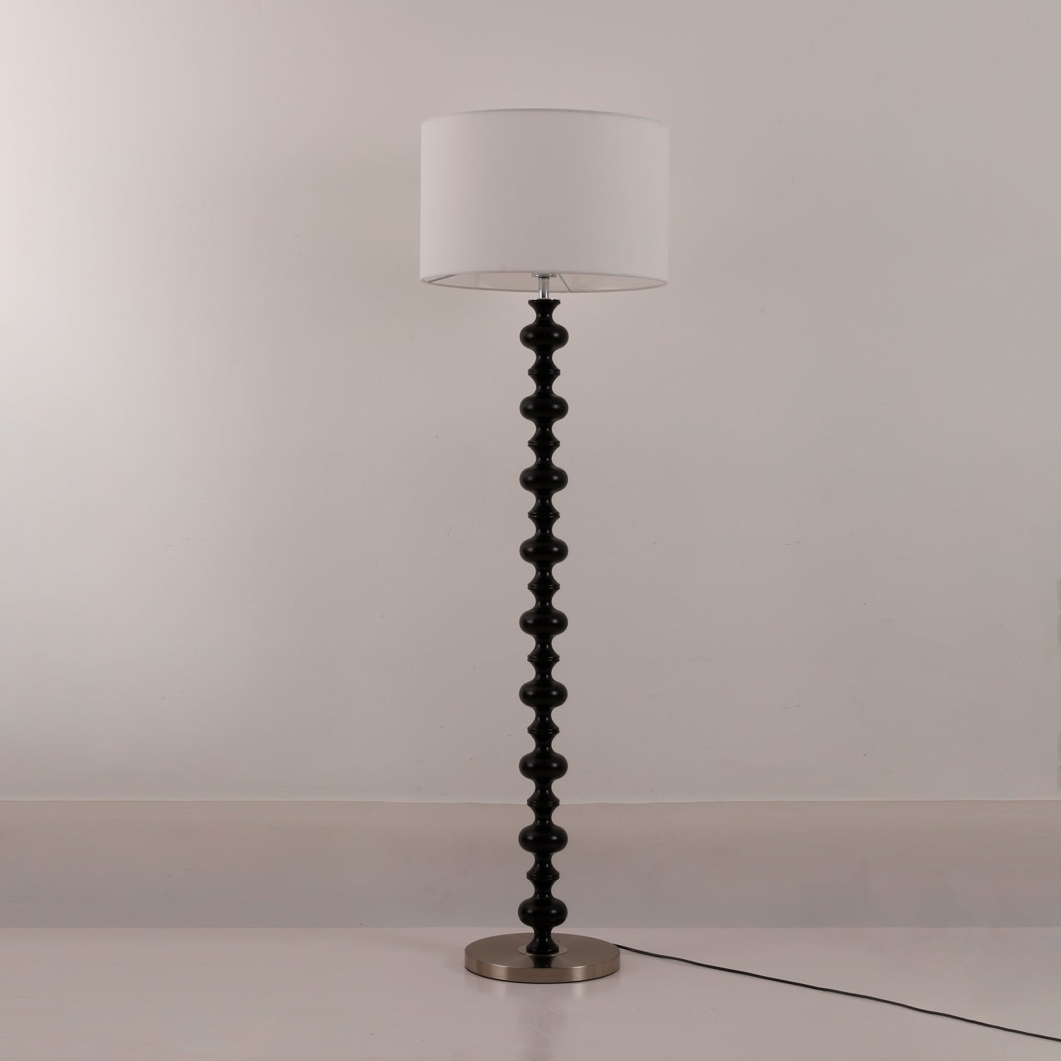 Vera Floor Lamp