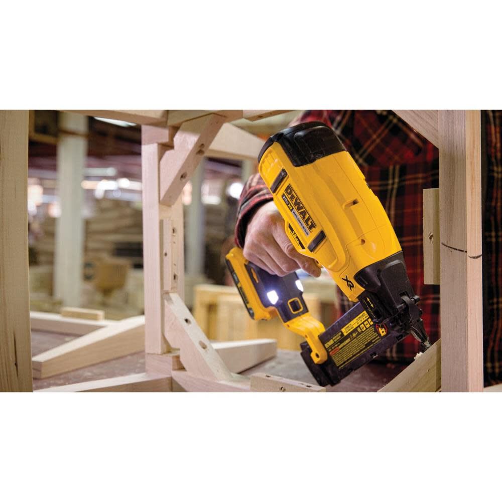 DEWALT 20 V MAX* XR 18 Gauge Brad Nailer Kit DCN680D1 from DEWALT