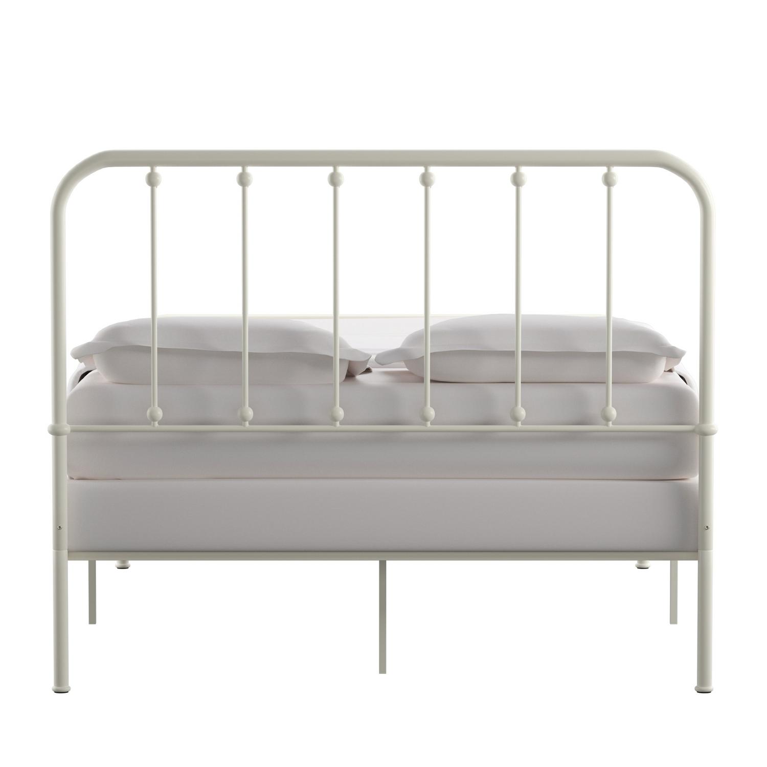 Weston Home Montgomery Spindle Metal Platform Full Bed， White