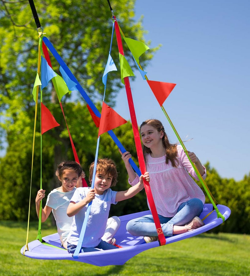 HearthSong Rainbow Flag Round Platform Tree Swing for Multiple Kids