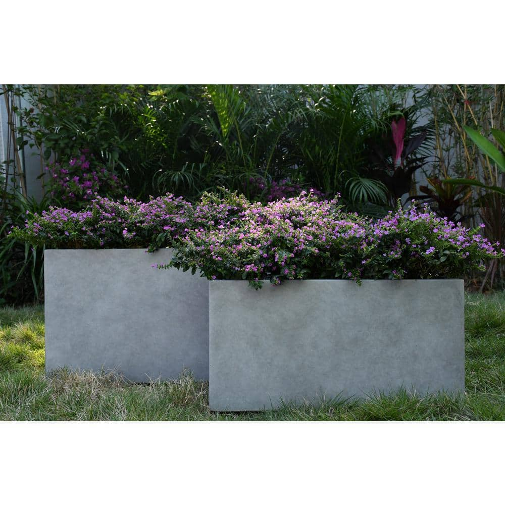 KANTE Set of 2 Lightweight Modern Rectangle Outdoor Planters， 31 in. and 23 in. Long， Natural Concrete RF0104AB-C80021