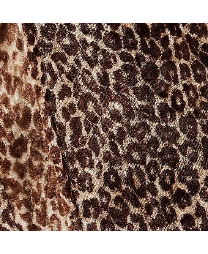 Jessica Simpson Classic Leopard Plush Throw， 50