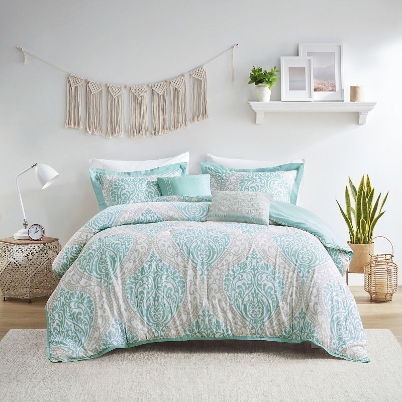 Intelligent Design Lilly Comforter Set with Throw Pillows