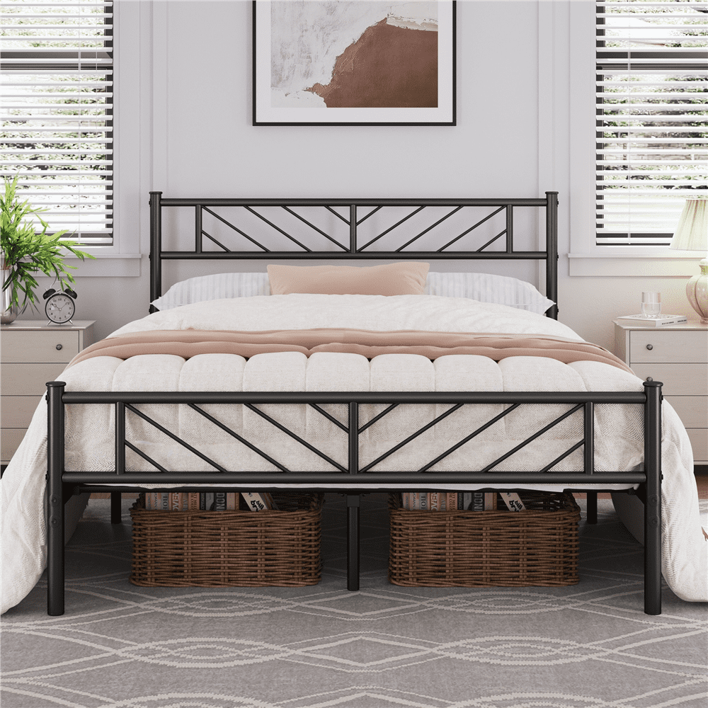 Easyfashion Metal Platform Bed with Arrow Design, Queen Size, Black