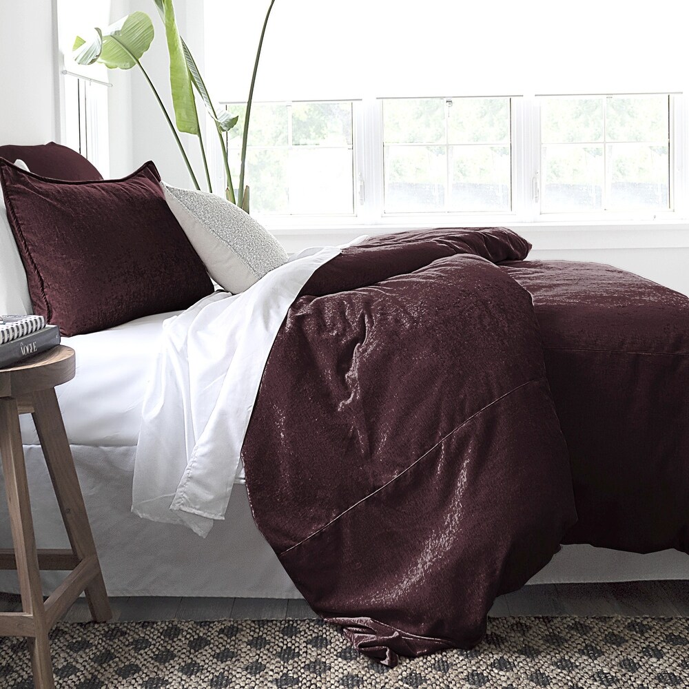 Juno Velvet Bordeaux Coverlet and Pillow Sham(s) Set