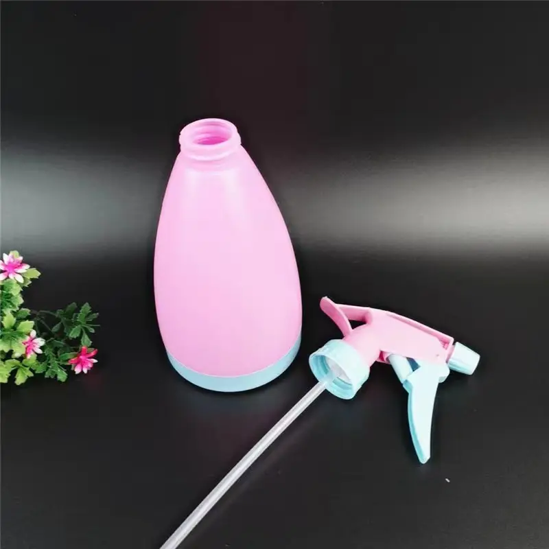 Factory Directly Supply Good Price Hot Selling Watering Can Bottle