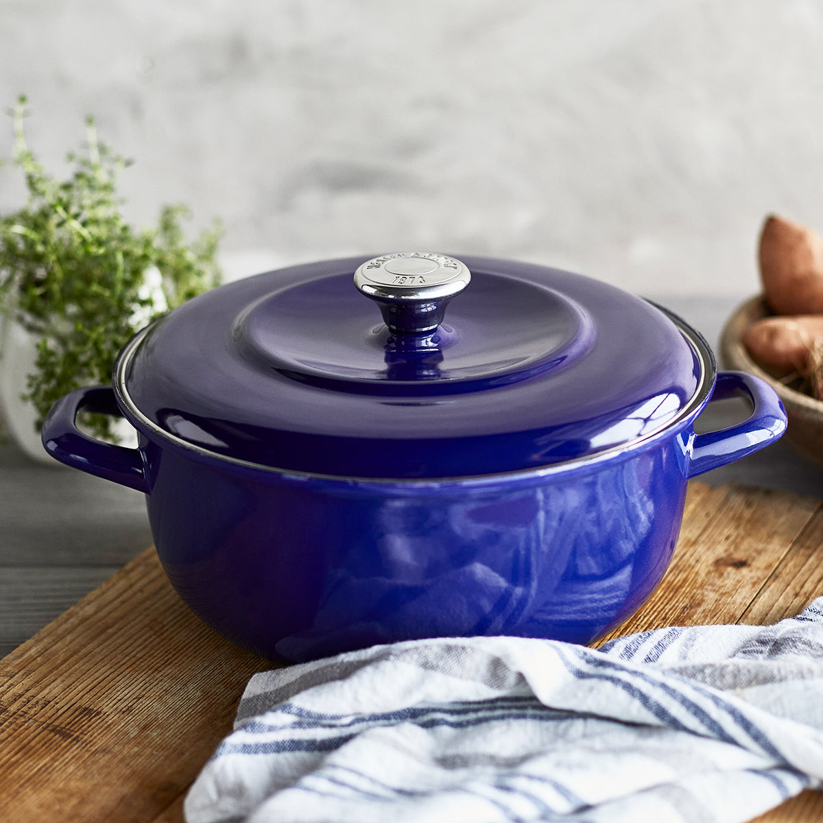 Merten & Storck Enameled Iron 1873 Dutch Oven, 5.3-Quart | Cobalt Blue