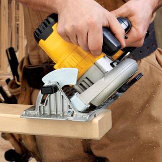 DW 20V MAX Cordless 6-12 in. Circular Saw with (1) 20V 5.0Ah Battery and Charger DCS391P1