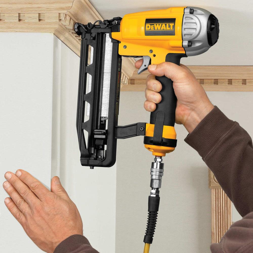 DEWALT HEAVY-DUTY STRAIGHT FINISH NAILER (D51257K)