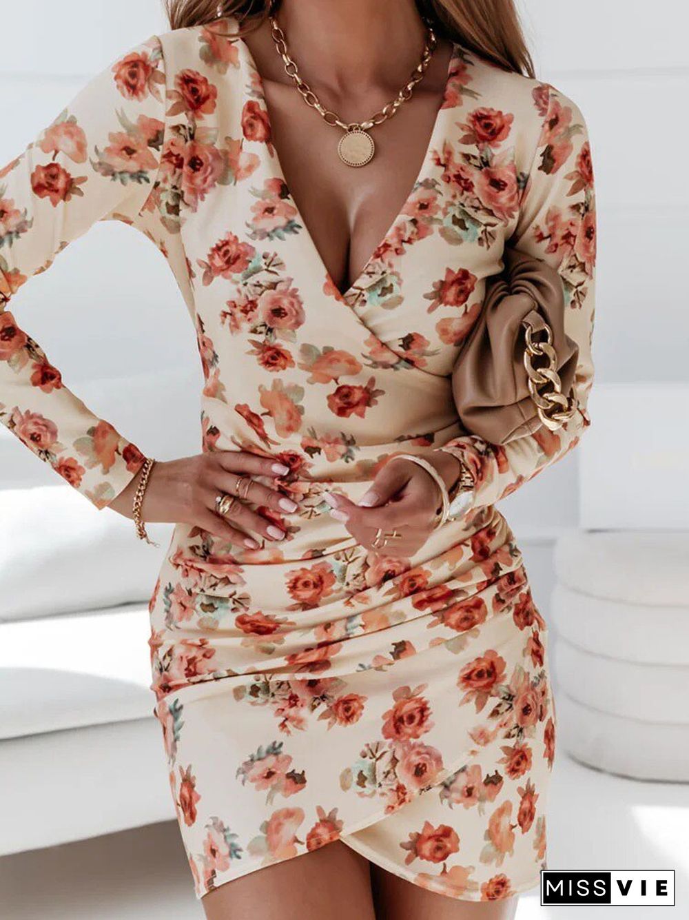 Fashion V Neck Pleated Slim Party Dress Women Elegant Floral Print Long Sleeve Dress New Sexy Wrap Folds Chic Office Mini Dress