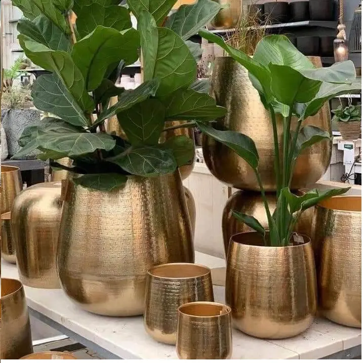 Sustainable Quality Decorative  Handmade Gold Metal Planters for Garden Home Plant Flower  Luxury Floor Planter