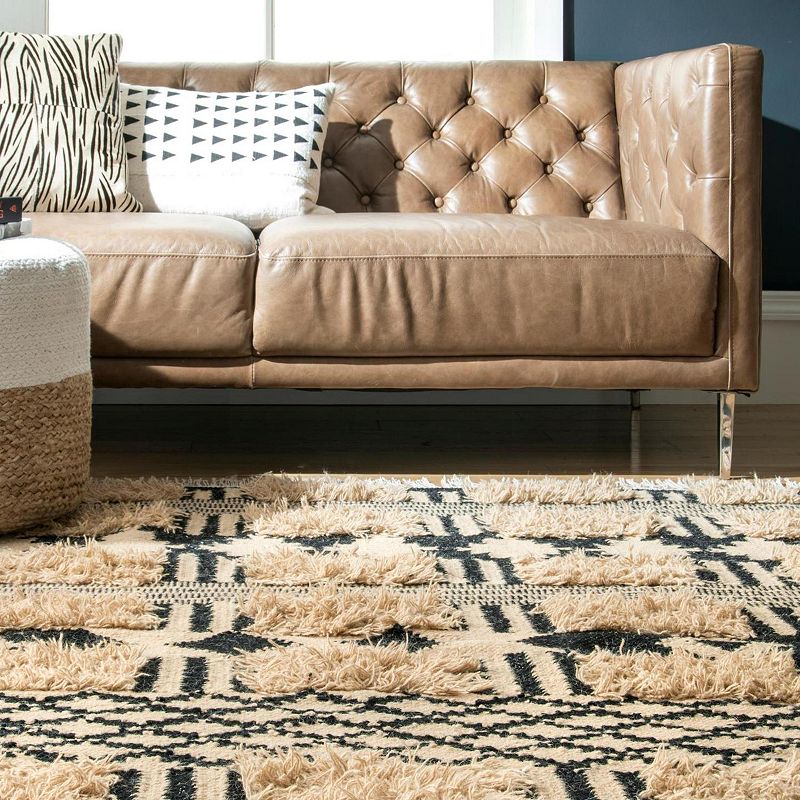 nuLoom Marianna Shaggy Tribal Stripes Area Rug