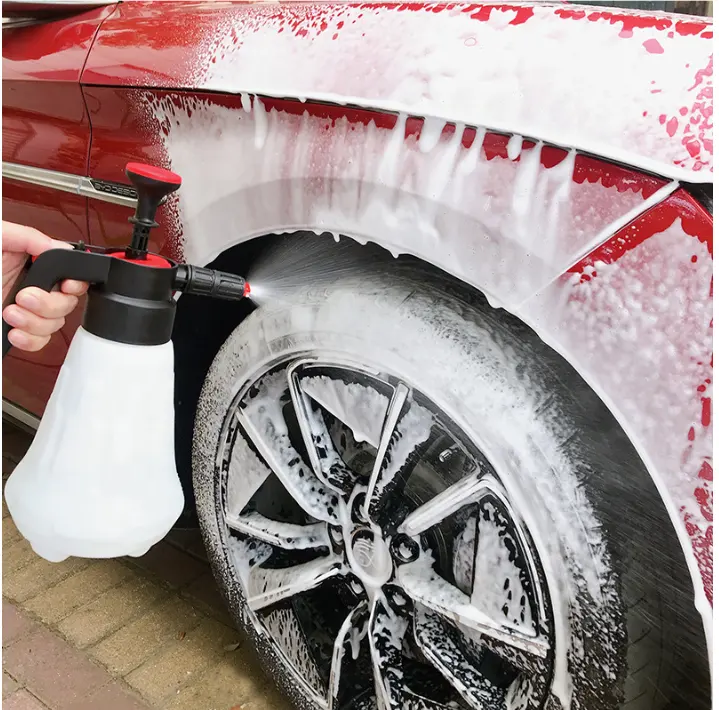 Multifunctional 1.5L/2L Hand Pressure PE/PP Clear Car Wash Foam Cannon Sprayer for Car Detailing