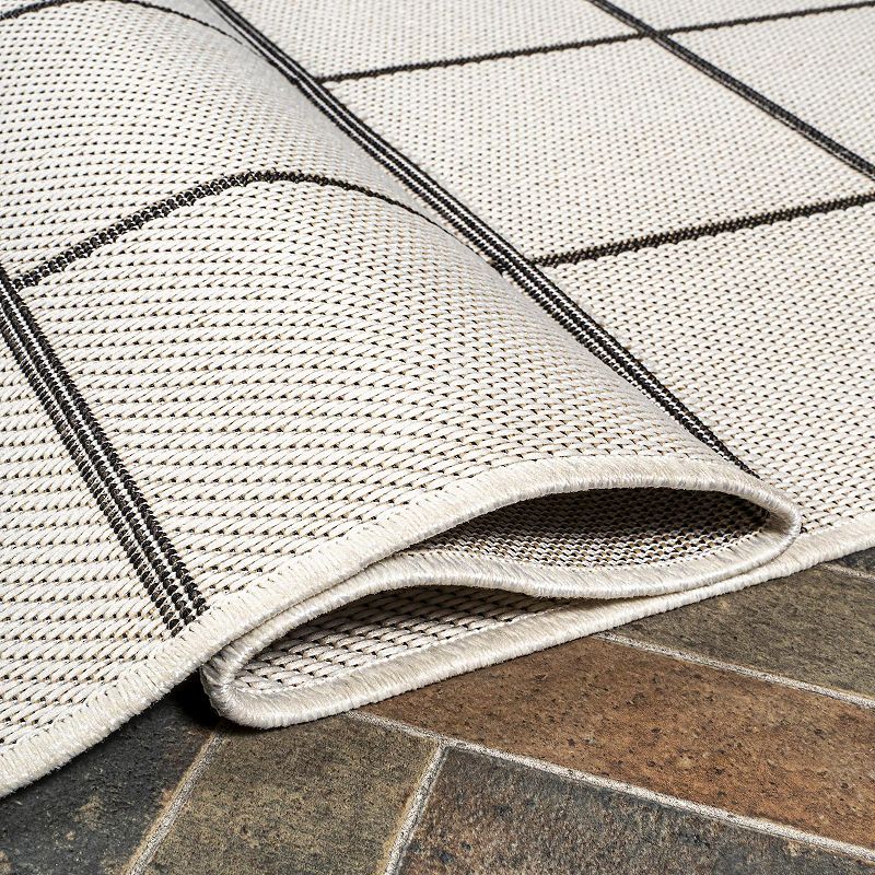 Grid Indoor/Outdoor Rug