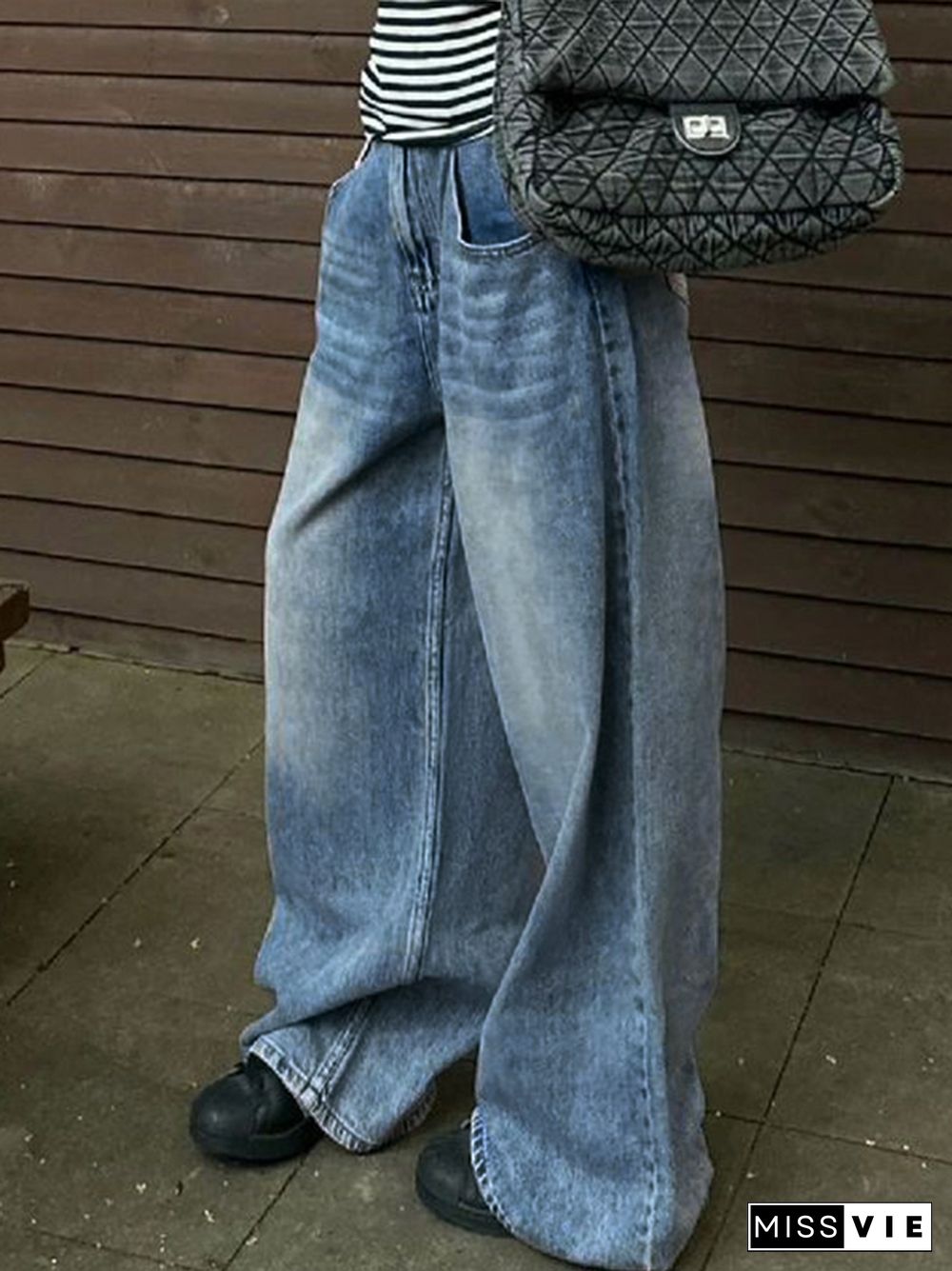 Vintage Wash Mopping Boyfriend Jeans