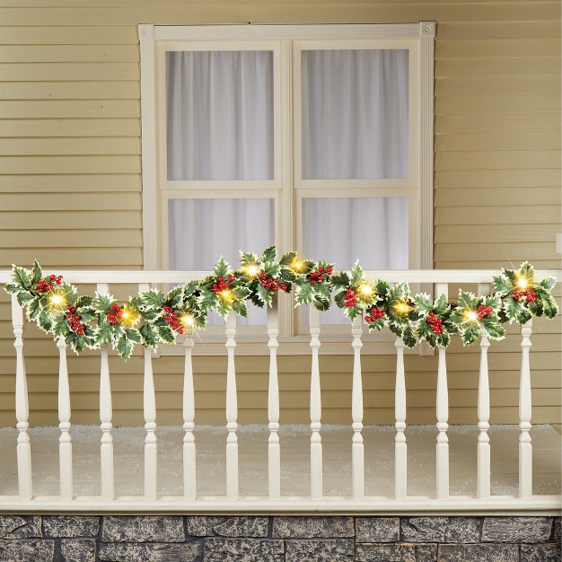 Collections Etc Led Lighted Holly Festive 5 foot Long Garland