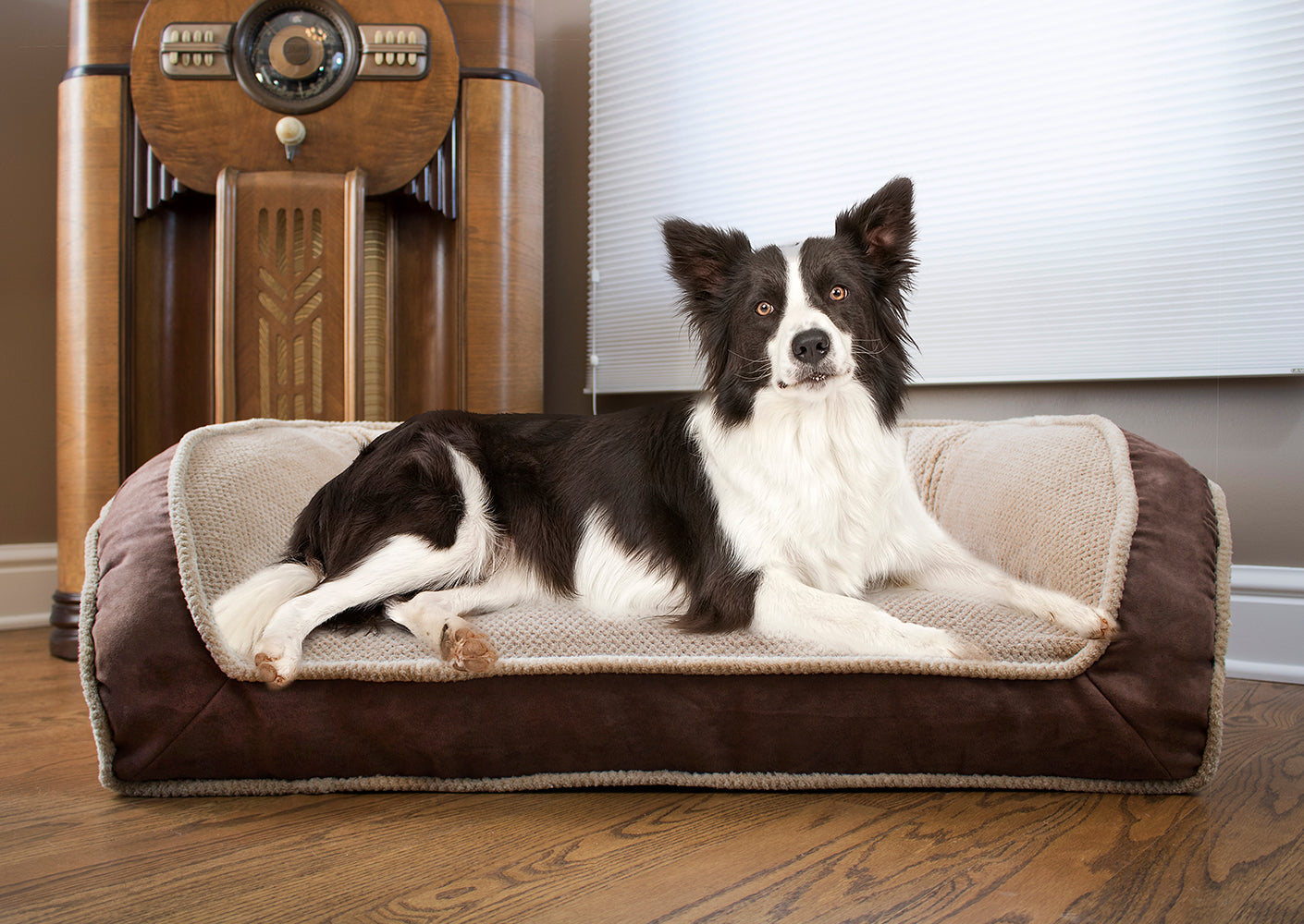 Arlee Deep Seated Lounger Sofa and Couch Style Pet Bed for Dogs and Cats