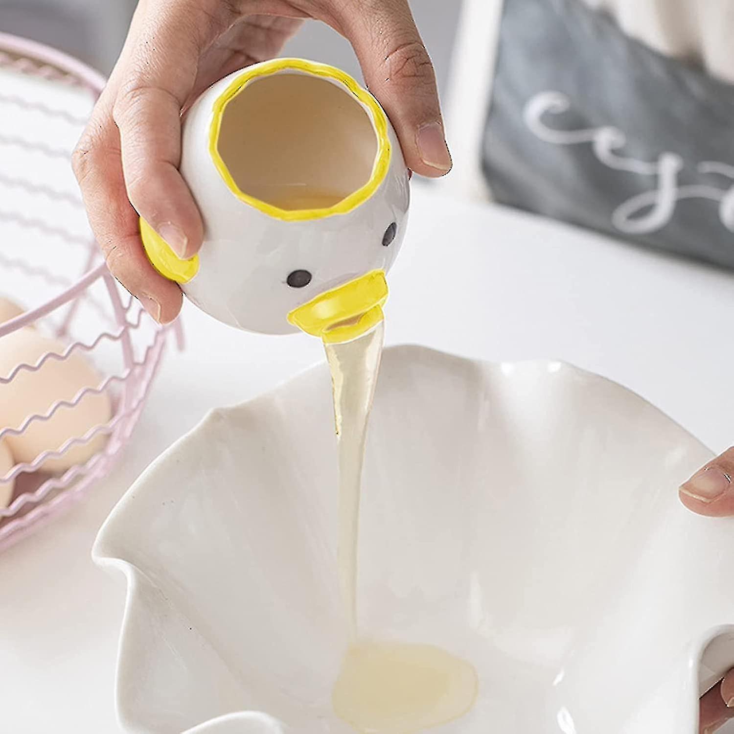 Egg Separator Kitchen Gadget Egg Separator Bakery Accessory (yellow+pink)