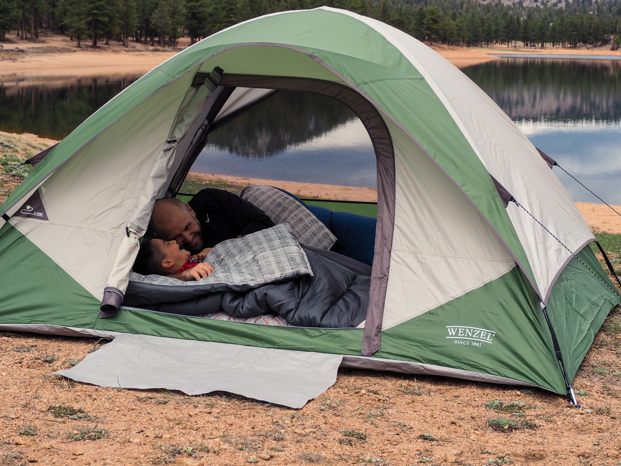 Wenzel Jack Pine Green 4-Person Dome Tent， 7'x8'