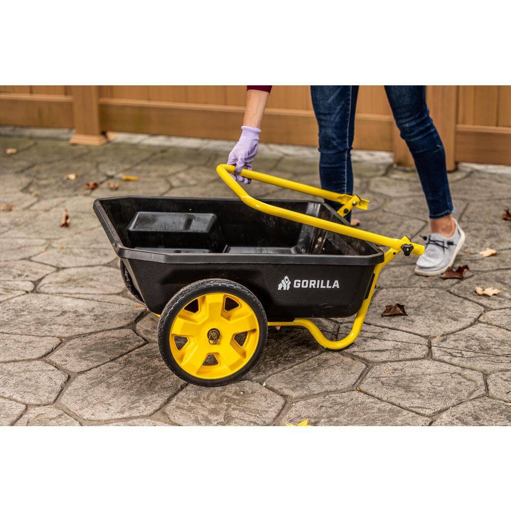 GORILLA CARTS 4 cu. ft. Plastic Garden Cart GCR-4W