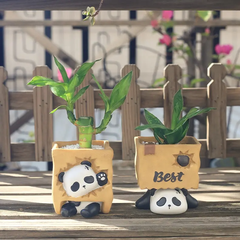 New Handmade Custom Animal Resin Succulents Planting Container De Fleur Decor Salon Cartoon Panda Decorative Planter Flower Pots