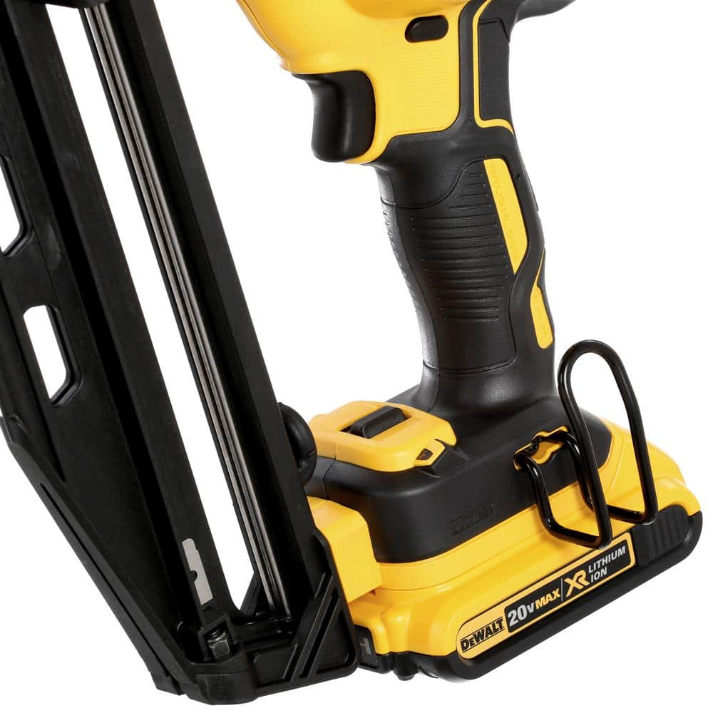 DEWALT 20V MAX XR 16-Gauge Cordless Angled Finish Nailer Kit DCN660D1