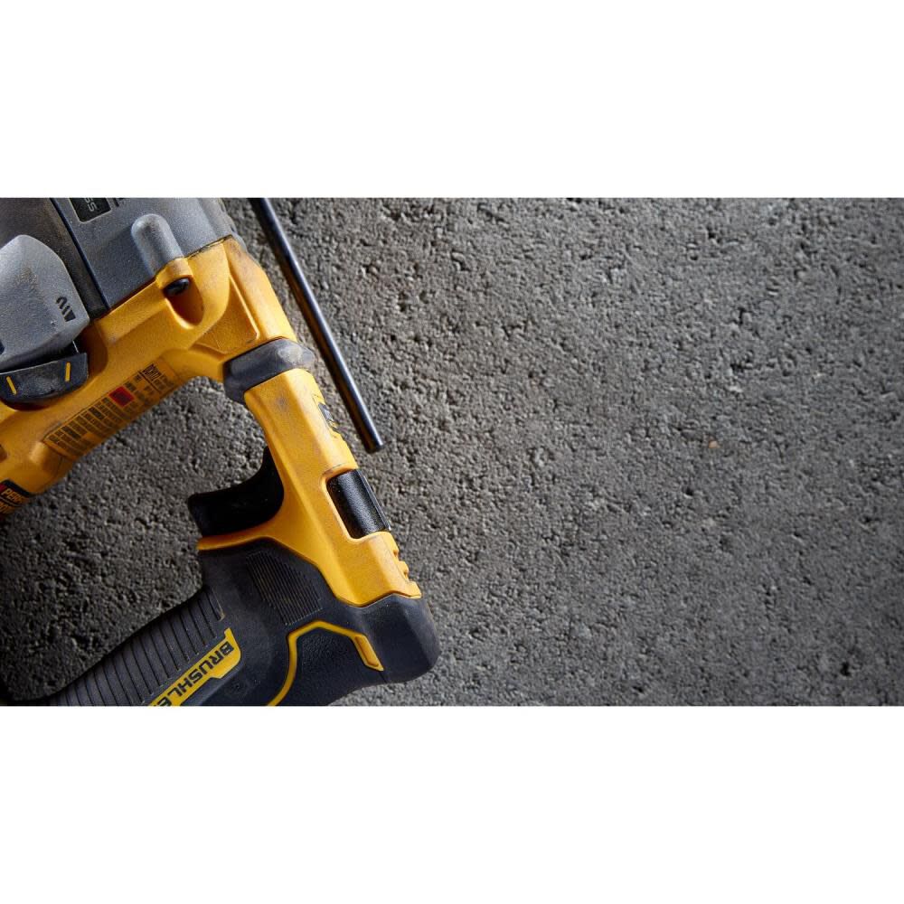 DEWALT ATOMIC 20V MAX 5/8" Brushless SDS PLUS Rotary Hammer Kit DCH172D2 from DEWALT