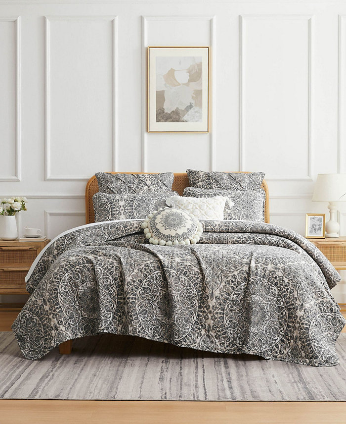 Southshore Fine Linens Ashanti Quilt Set