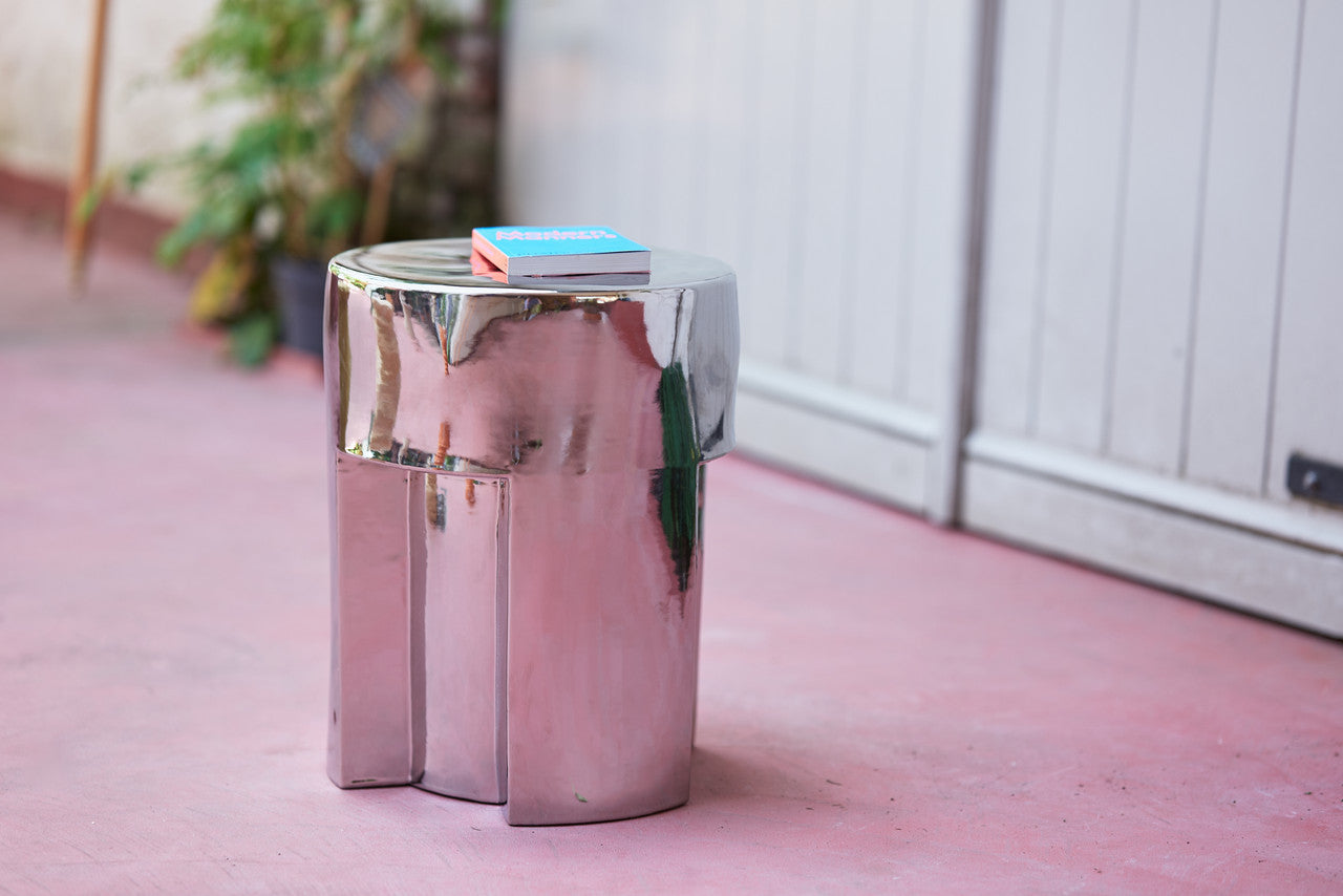 Stoneware side table chrome