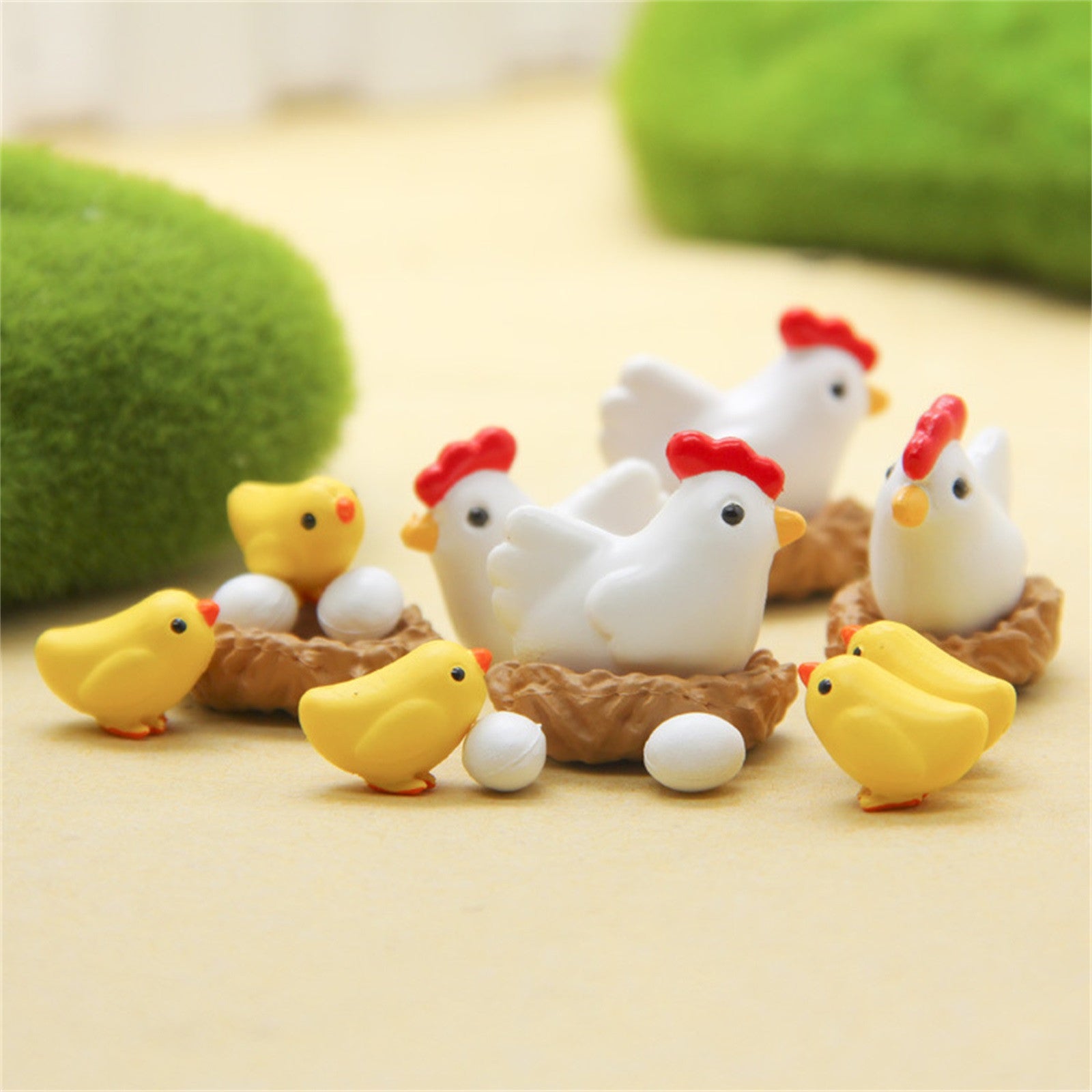 WANYNG Miniature Retro Wooden Chicken Coop Mini Family Chicken Hen Chick Egg Chicken Nest Ornament Micro Landscapes Fairy Garden Decor