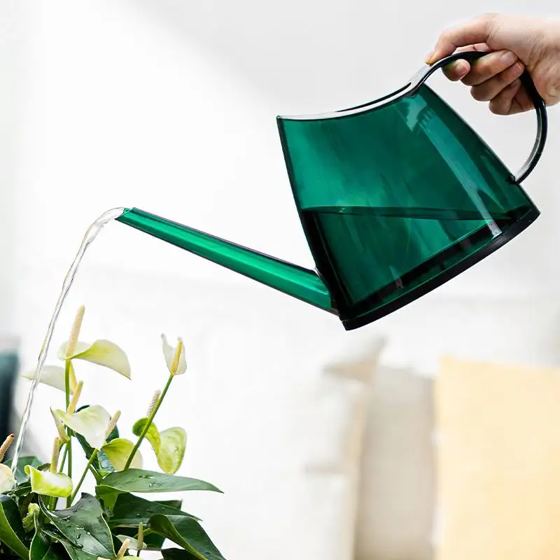 Latest Design Top Quality  Pure Iron Green Powder Coated Indoor/Outdoor Watering Can For Garden Usage/