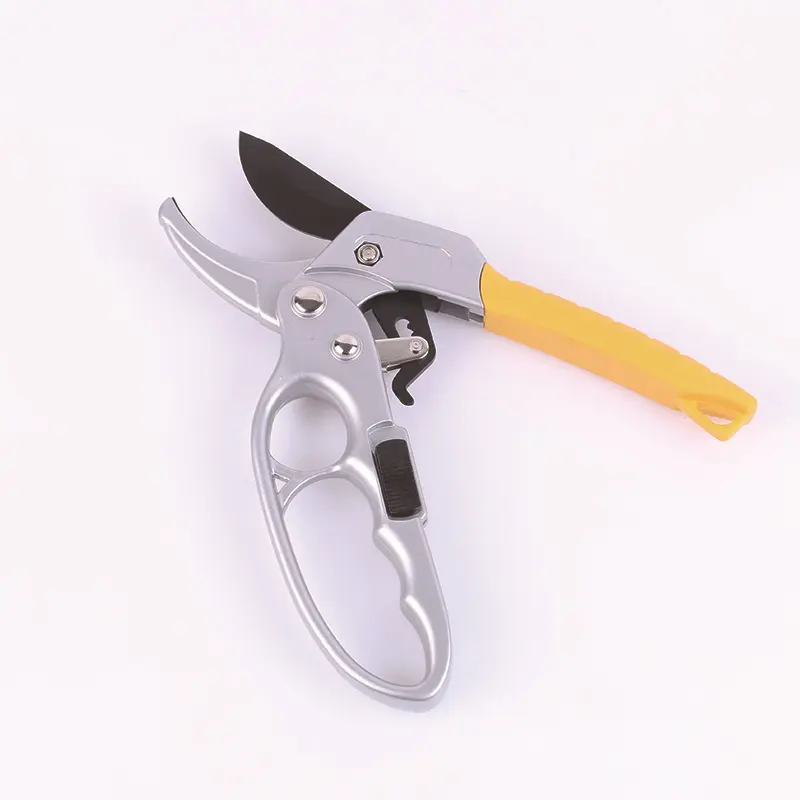 One Hand Garden Shears Gardening Hand Tools Tree Trimmers with Rubber Handles Pruning Scissors with Titanium Coated