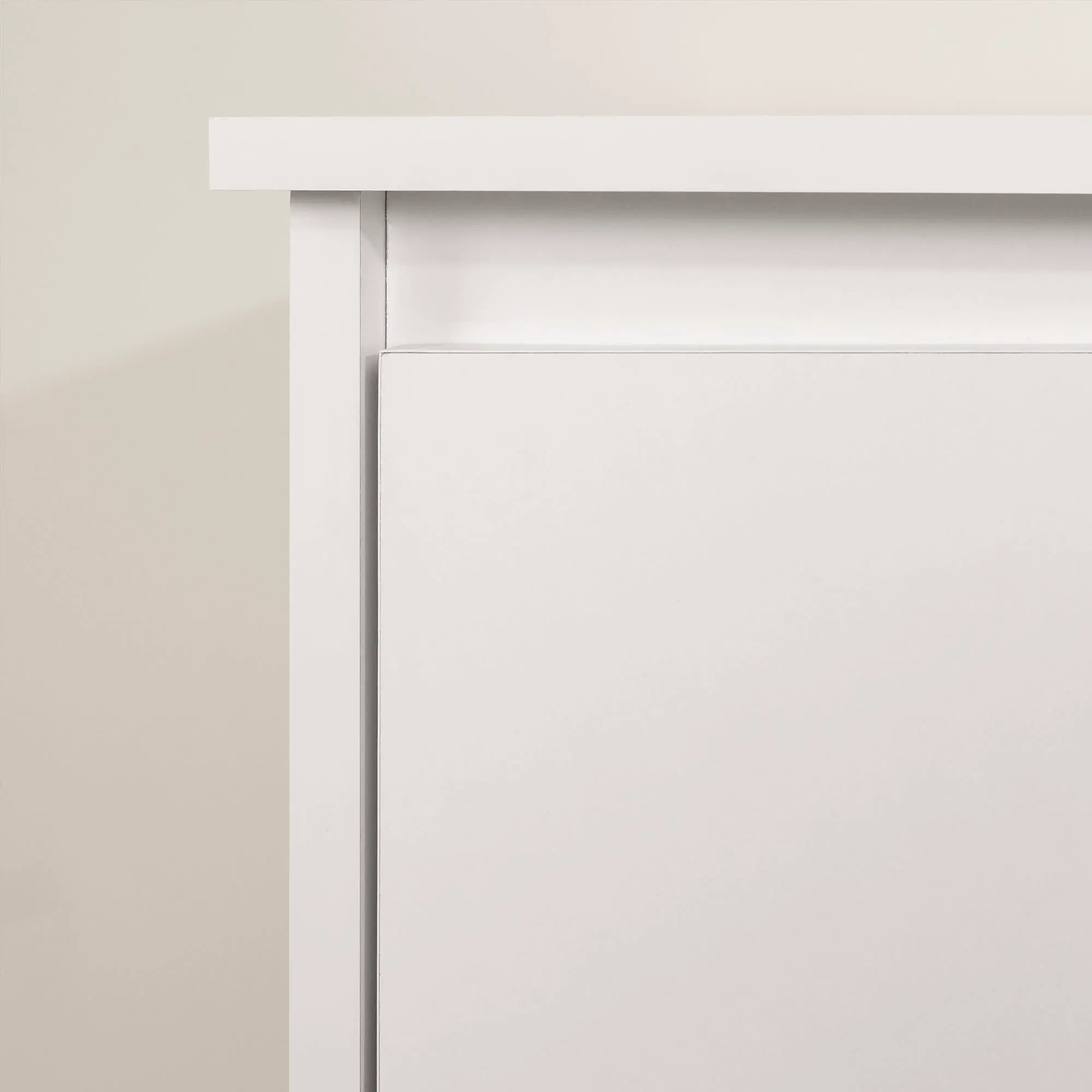 Hulric White 6-Drawer Dresser - South Shore