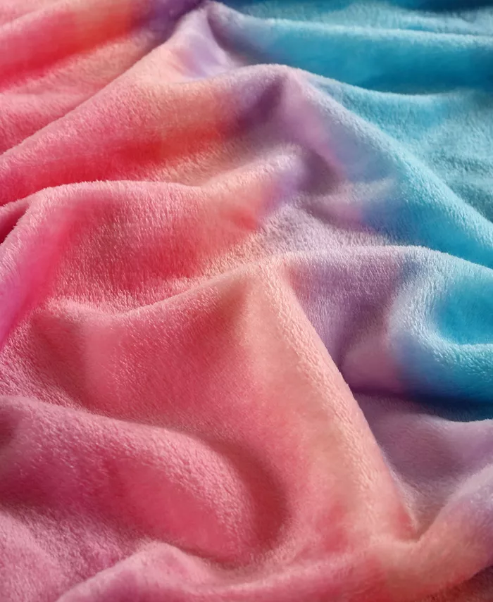 Betsey Johnson CLOSEOUT! Ombre Ultra Soft Plush Blanket  Full Queen