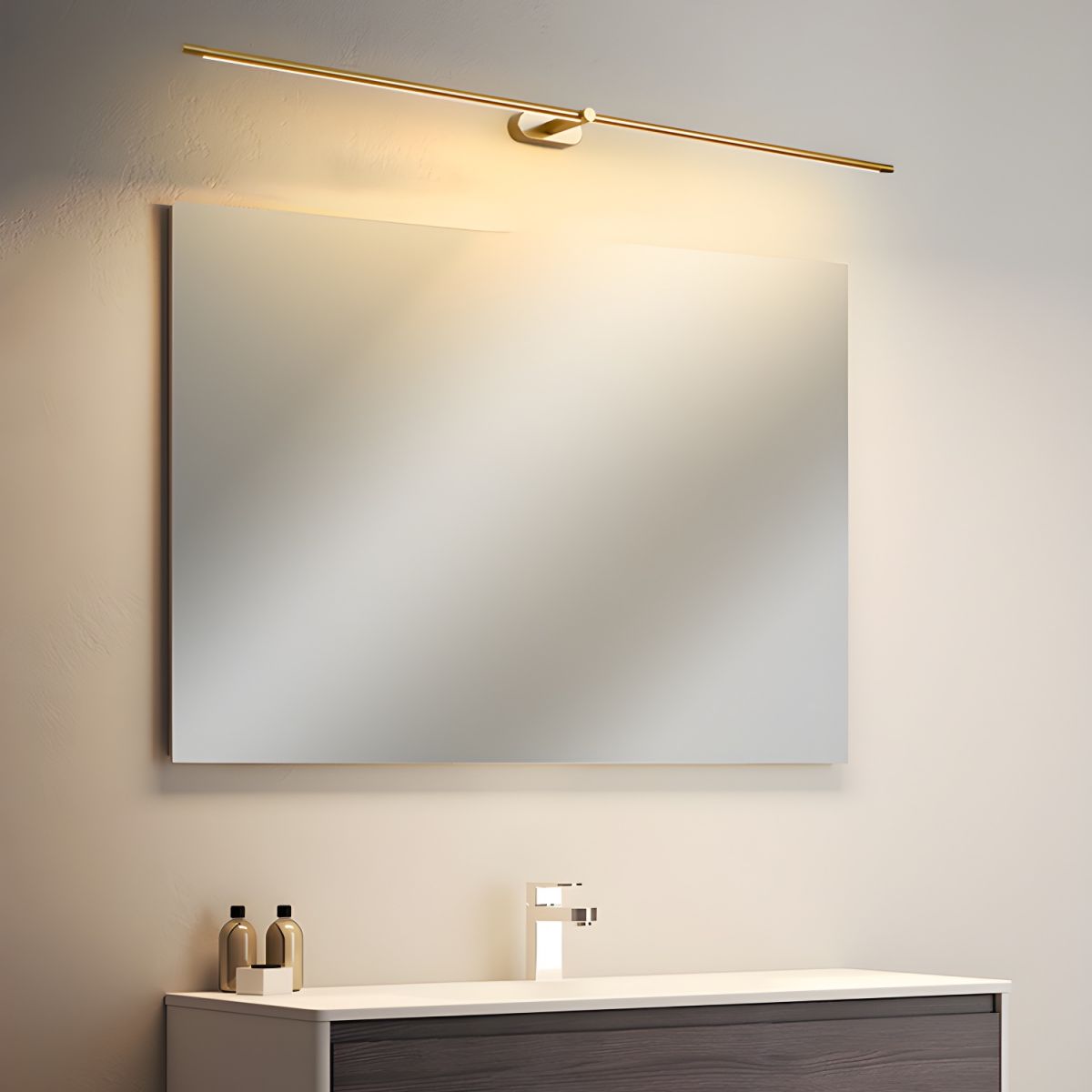 Minimalist Linear Plug-in Wall Lamp