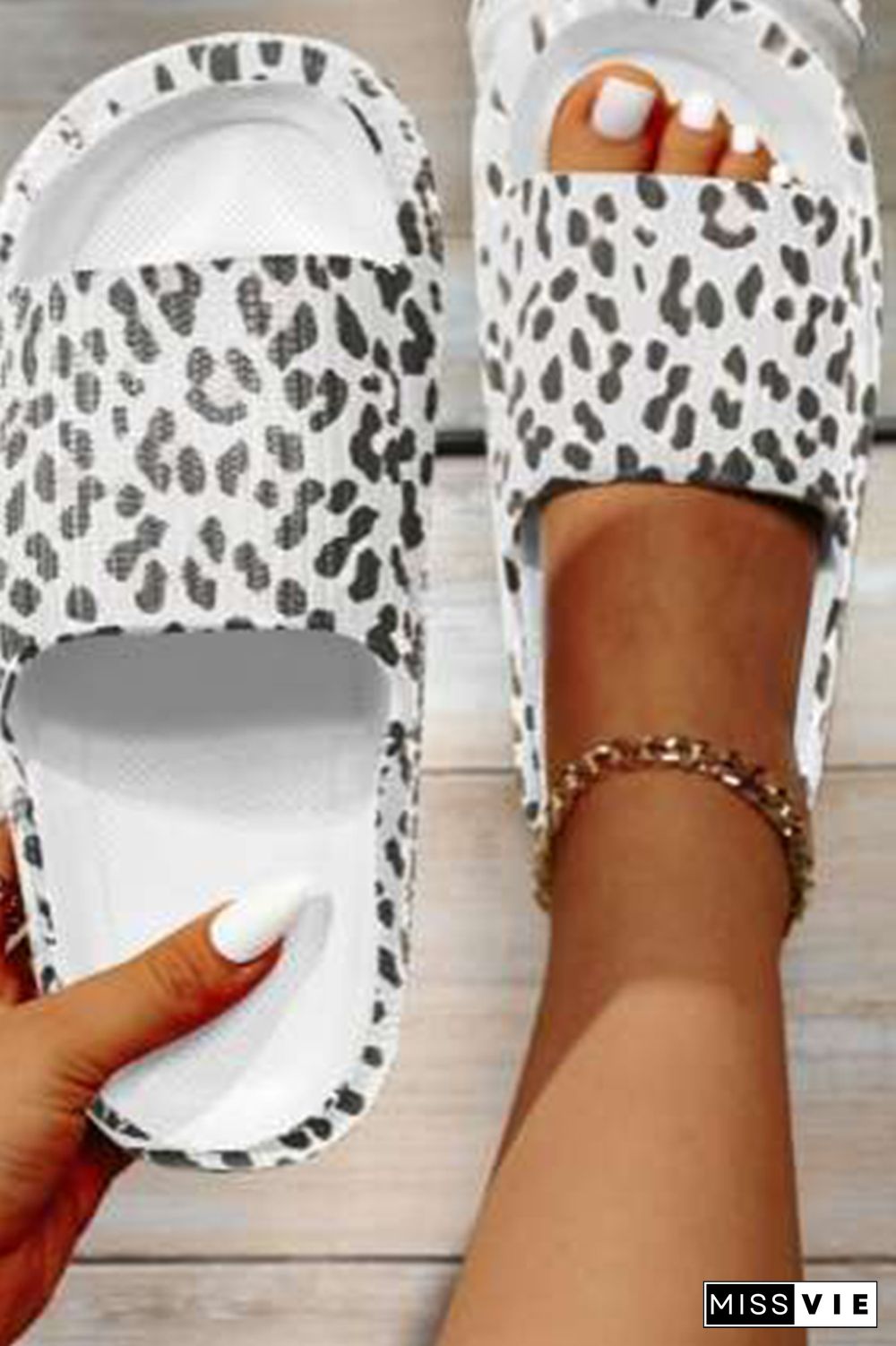 Leopard Housewear Slippers