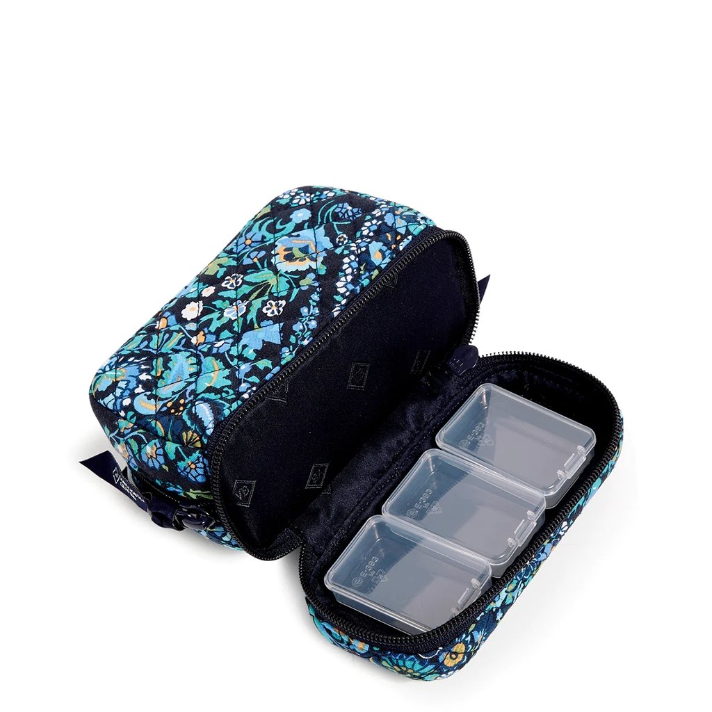 Vera Bradley  Deluxe Travel Pill Case in Dreamer Paisley