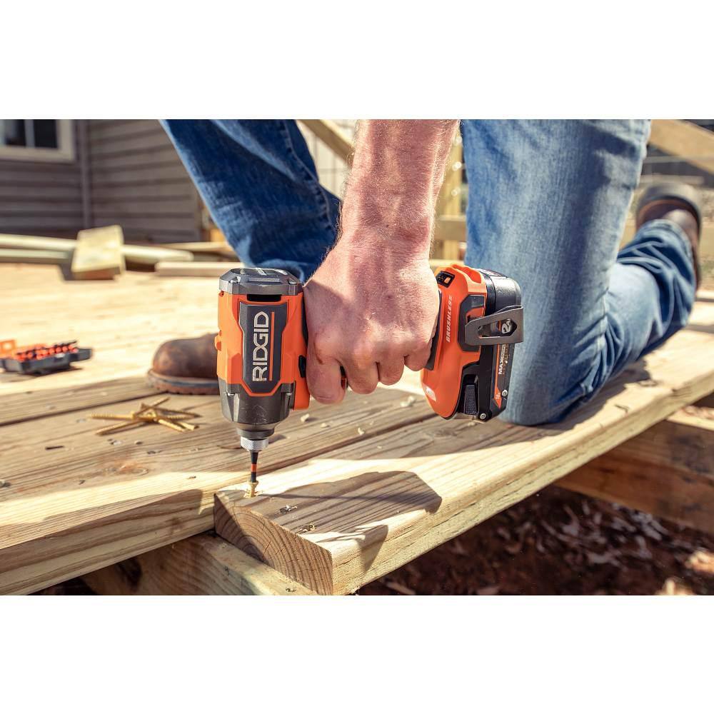 RIDGID 18V Brushless Cordless 7-Tool Combo Kit with (1) 2.0 Ah Battery (2) 4.0 Ah Batteries and Charger R9258SB