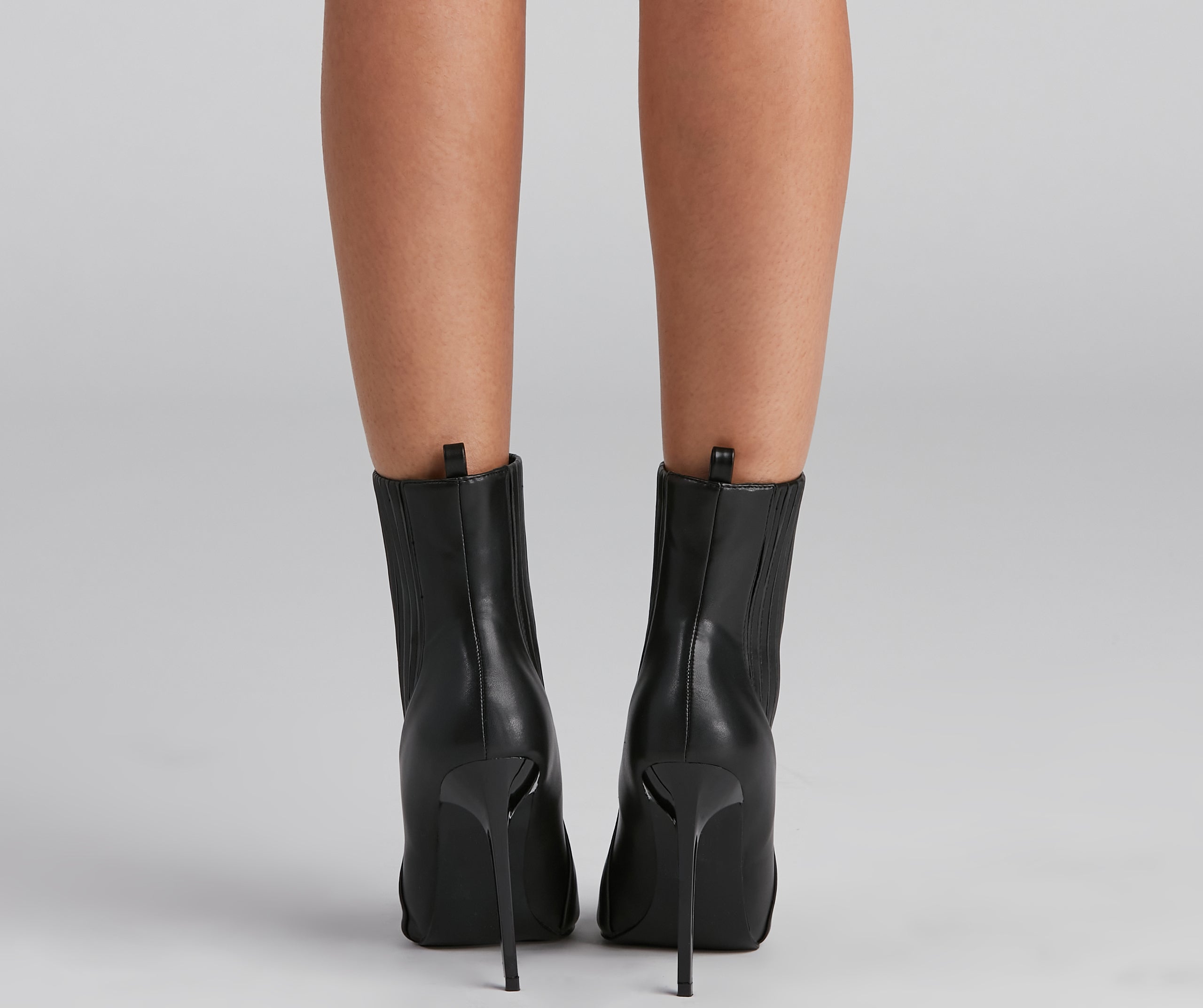 Catwalk Ready Pointed Toe Rib Detail Booties