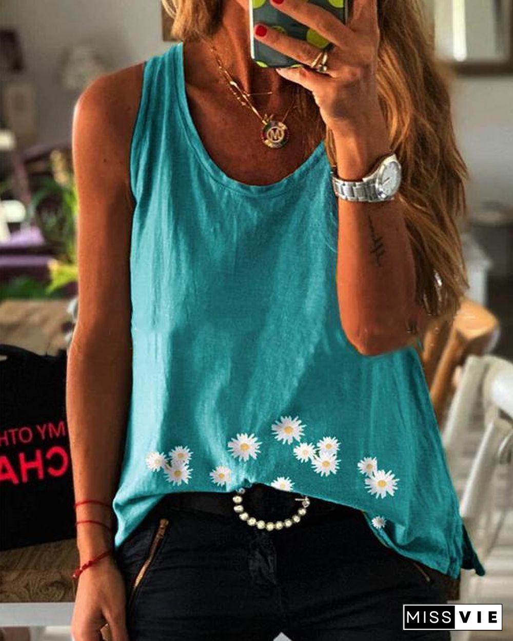 Paneled Sleeveless Daisy Print Casual T-shirt