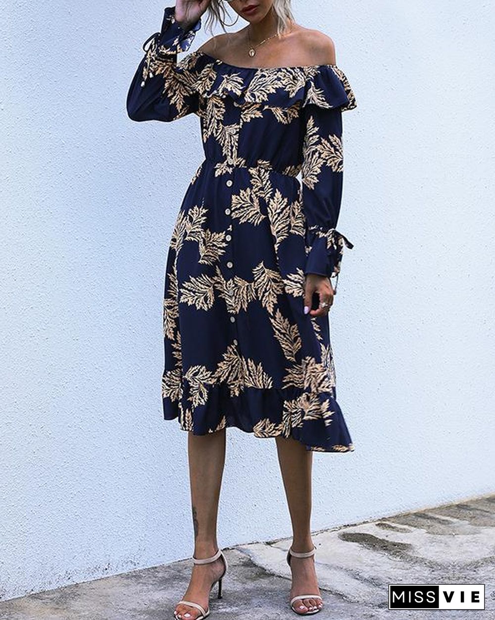 Women's Buttoned Long-Sleeve Leaf Print Dress