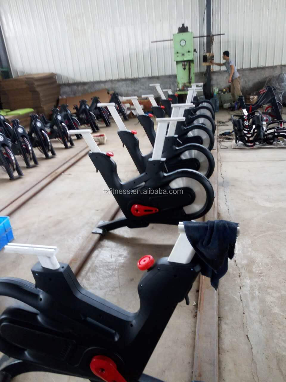 New Arrival Latest Design Professional Exercise Indoor Spinning Bike