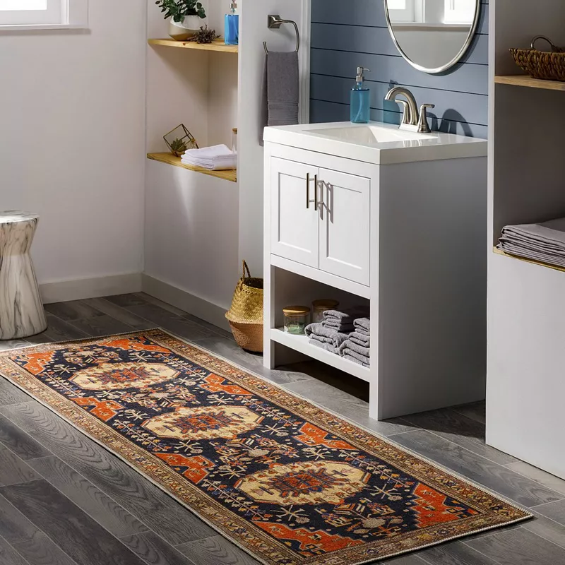 Laren Traditional Washable Area Rug