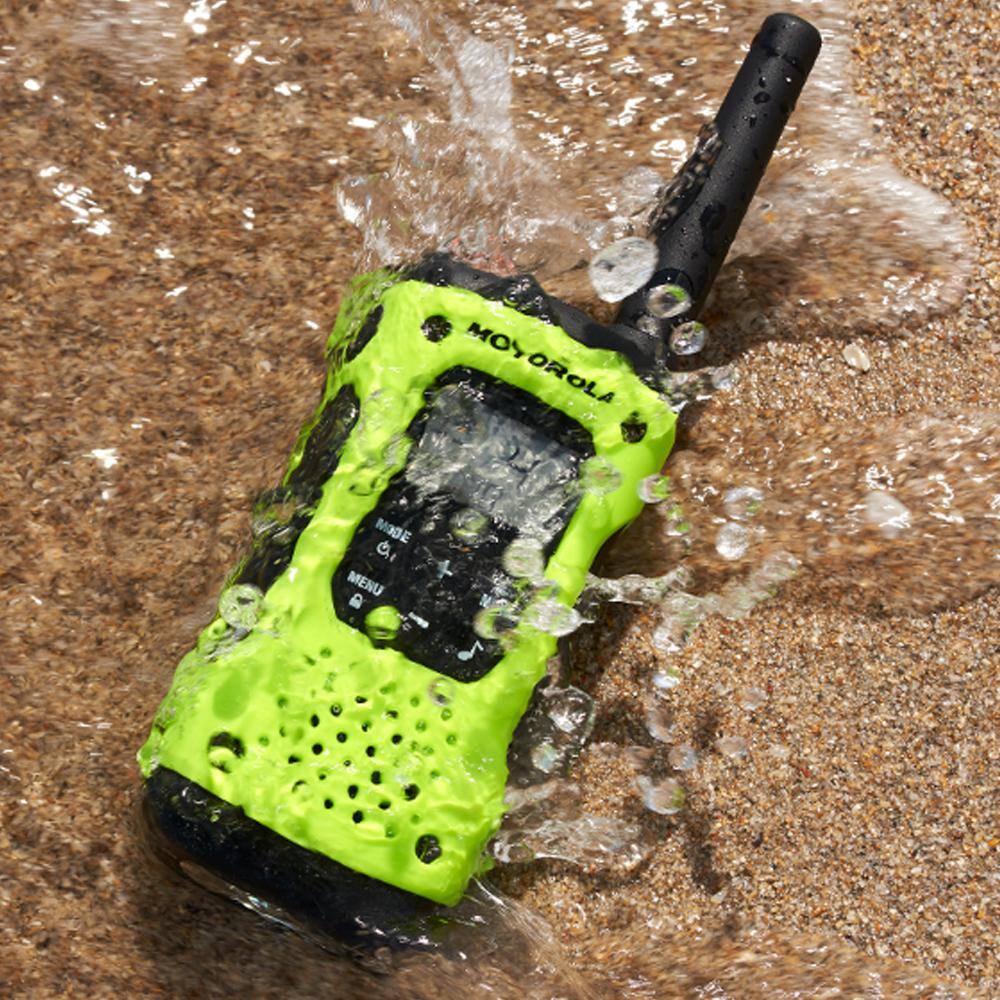 MOTOROLA Talkabout T605 Rechargeable Waterproof 2-Way Radio with Carry Case and Charger in Green (12-Pack) T605-BNDL-1