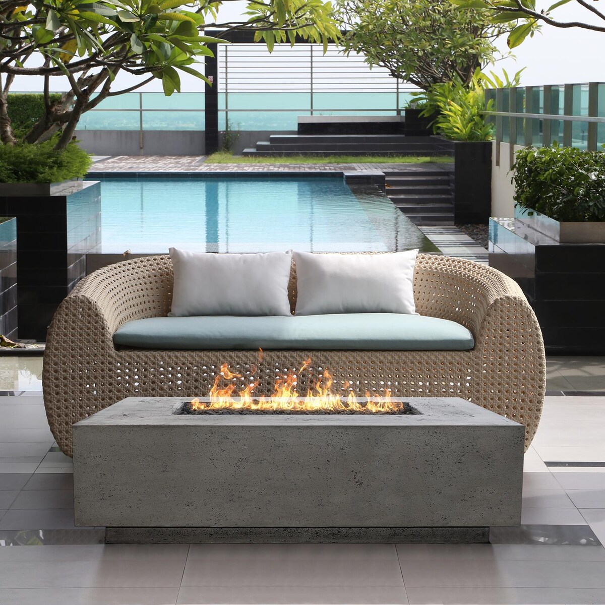 Lakeview Cascata Bay 1 56-Inch Natural Gas Rectangular Fire Pit Table