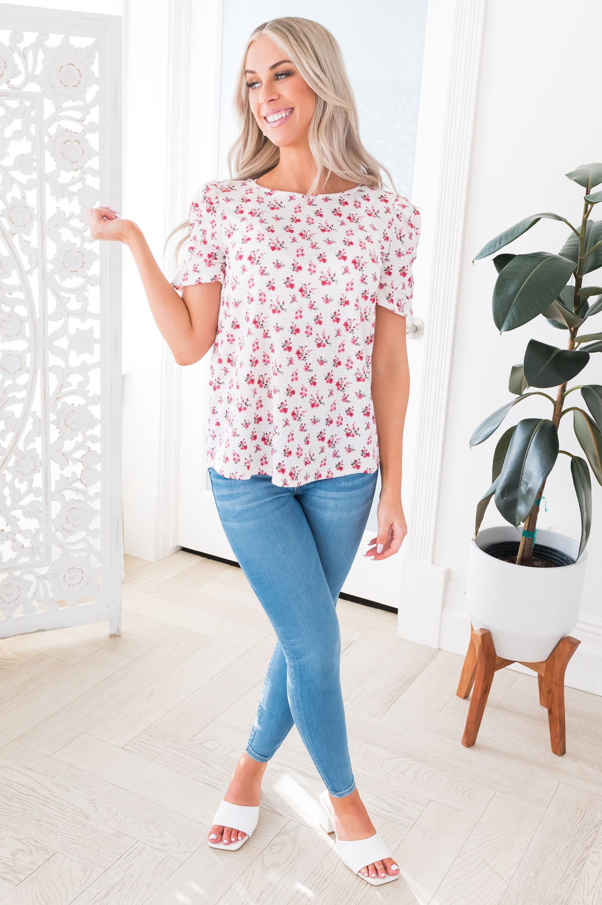Darling Smile Ruche Sleeve Top