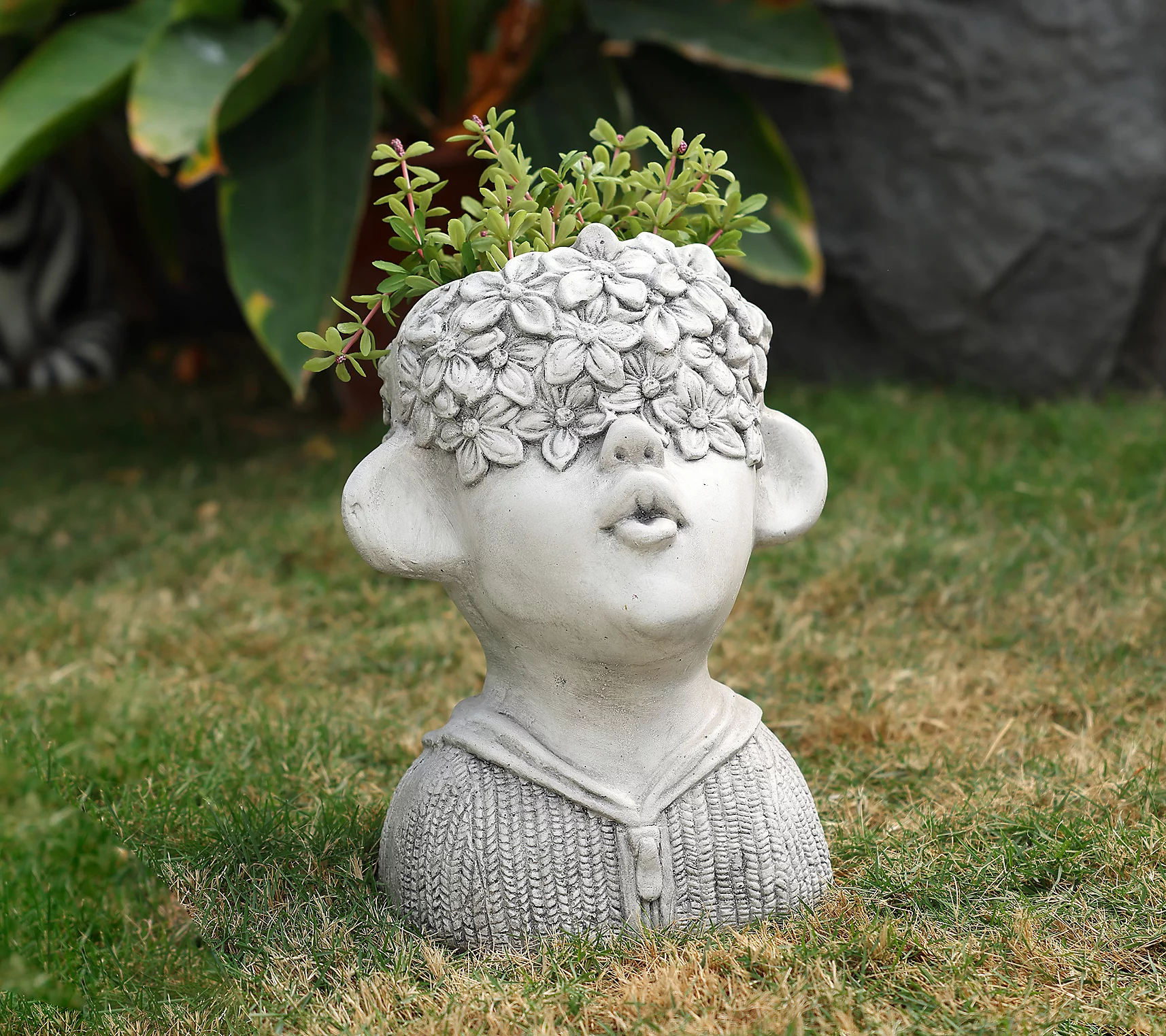 LuxenHome MgO Kissing Flower Child Bust Planter