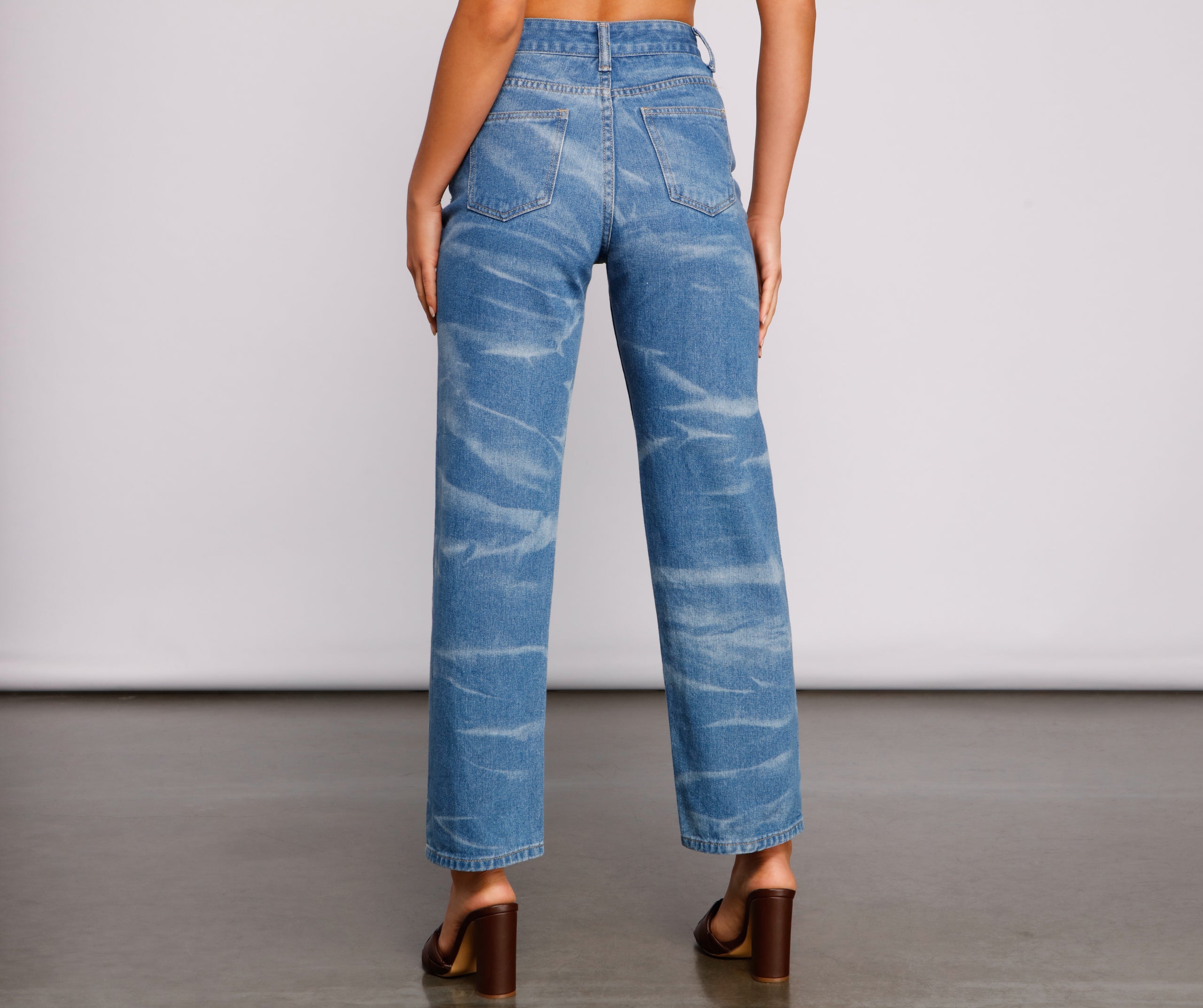 High-Rise Bleached Dye Straight Leg Jeans